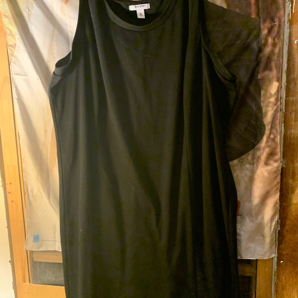 Black Sleeveless Dress